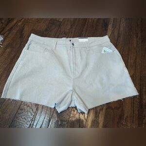 Jean shorts high waisted, slim leg cream, plus size 18
